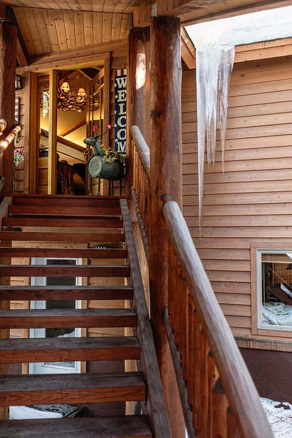 Cozy Cabin Getaway in Lake Tahoe